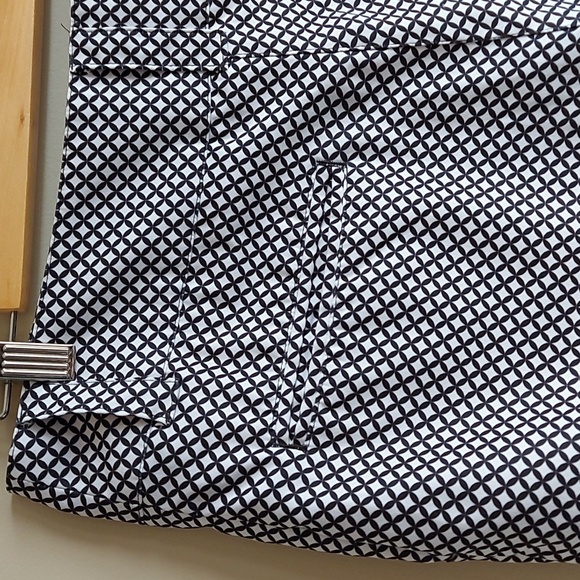 LOPEZ ♡ Ladies Golf Shorts - Picture 6 of 8